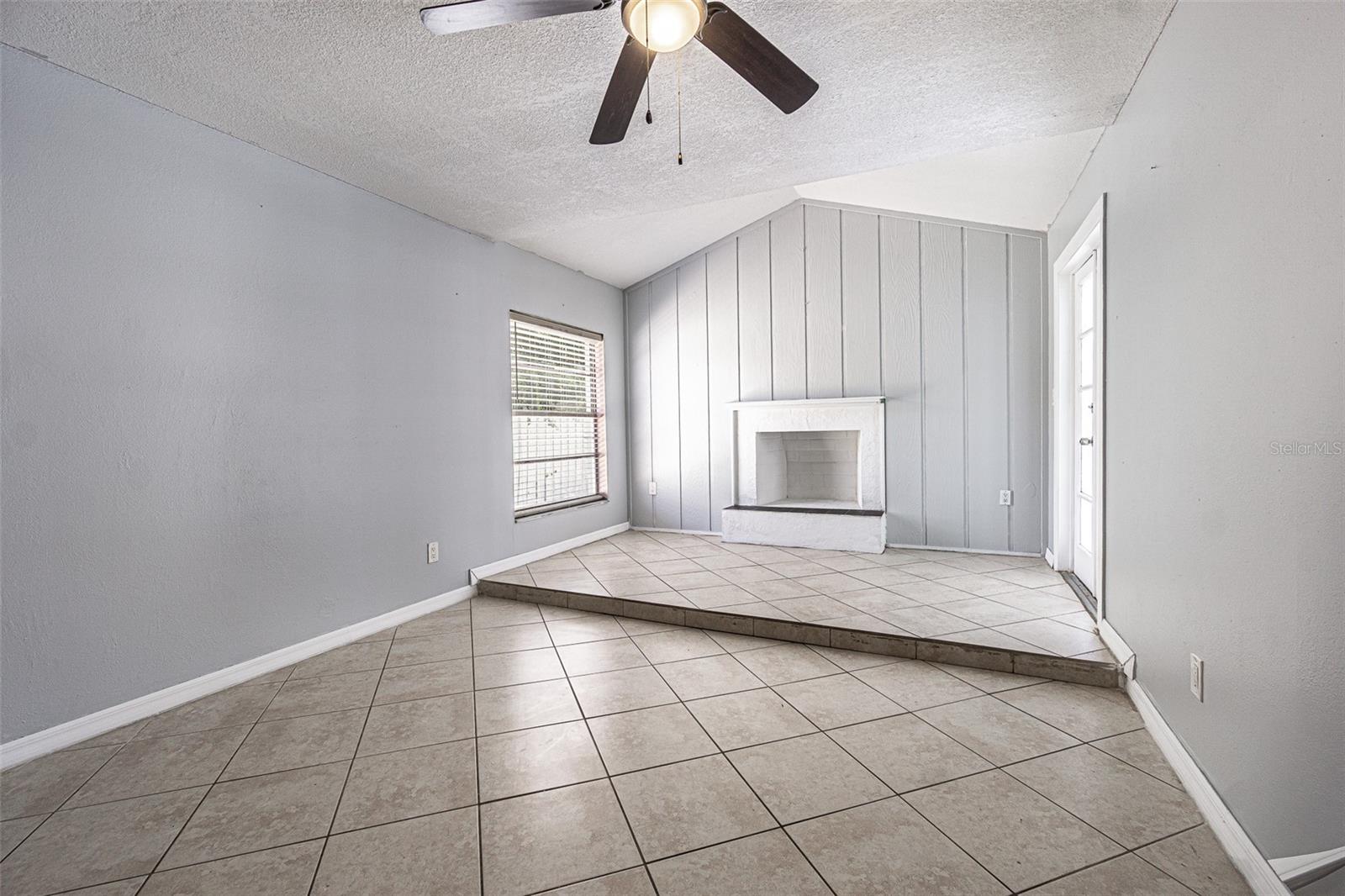 Image 24 of 35 For 7203 Battenwood Court