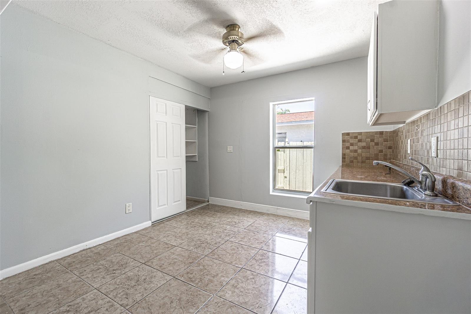 Image 28 of 35 For 7203 Battenwood Court