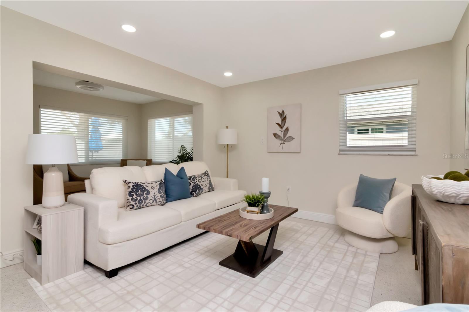 Image 17 of 38 For 106 Steven Street