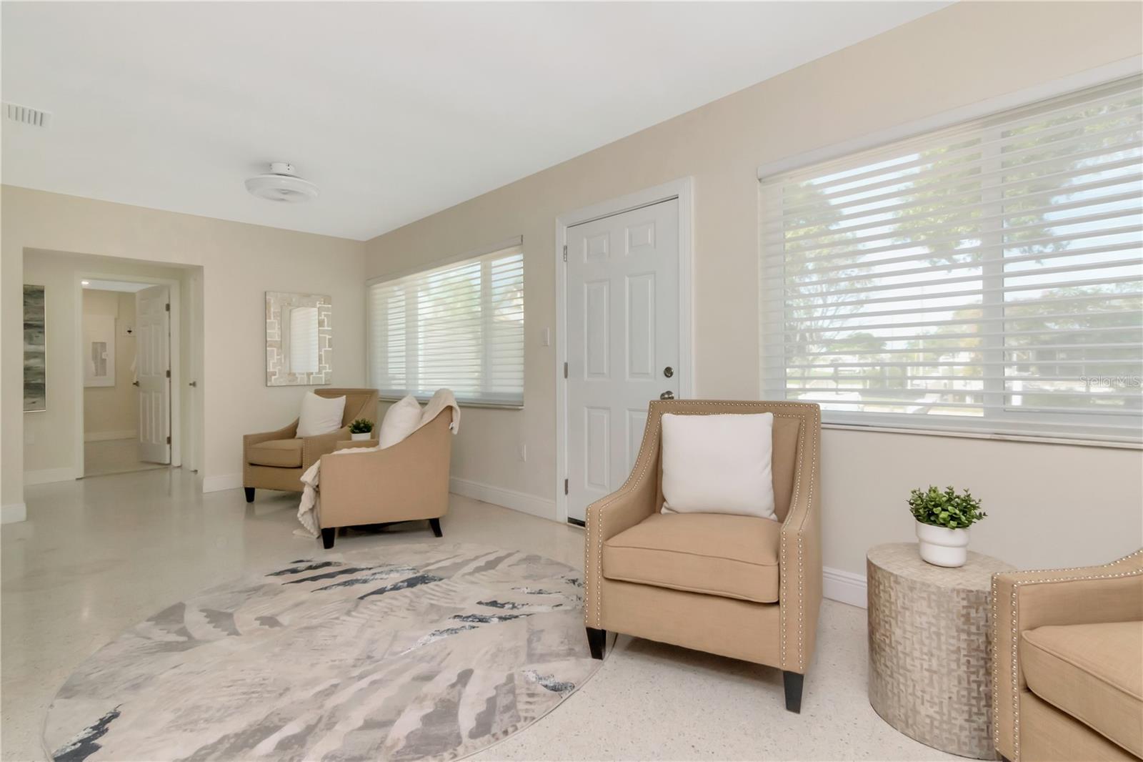 Image 20 of 38 For 106 Steven Street