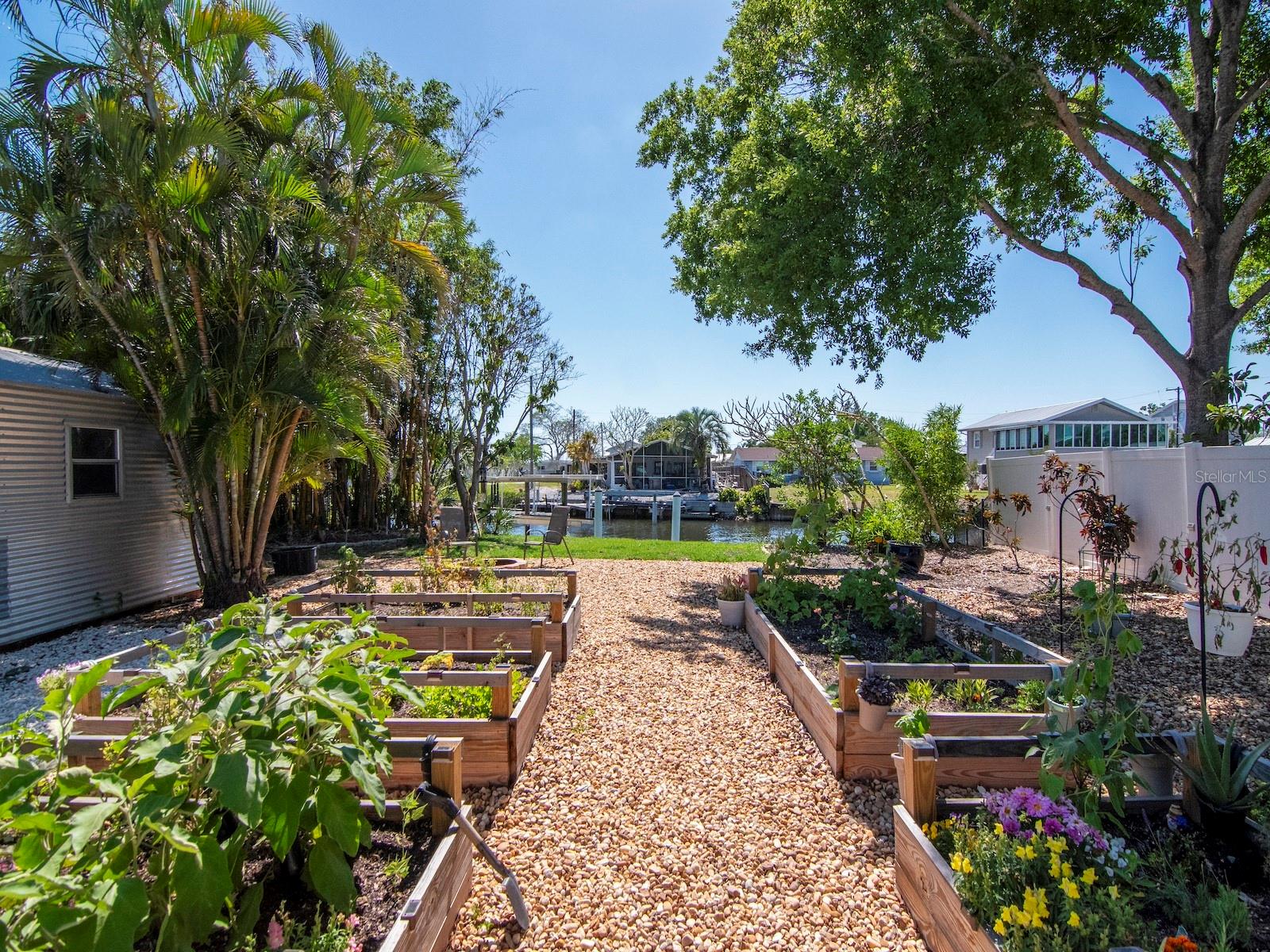 Image 3 of 38 For 106 Steven Street