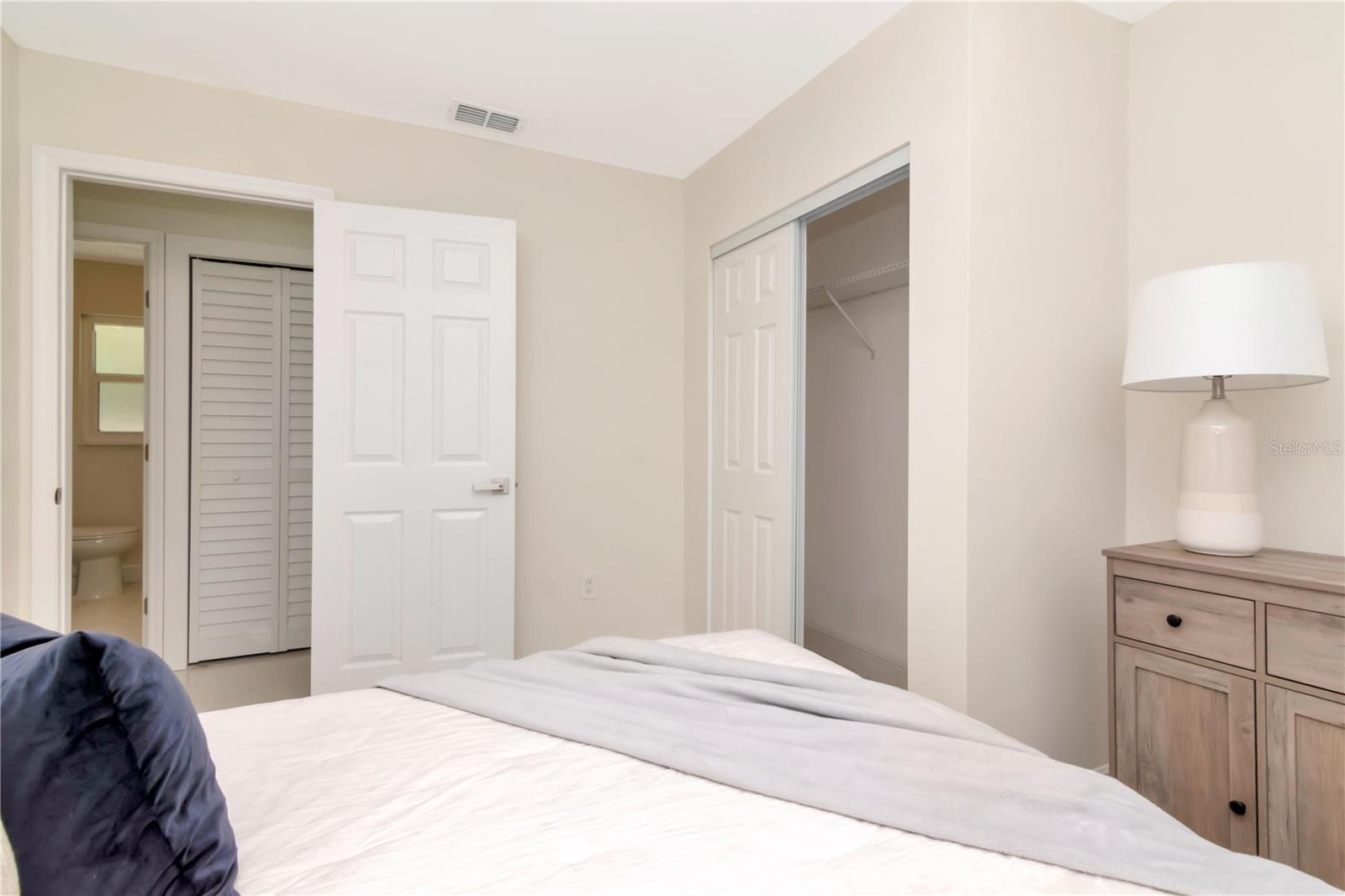 Image 31 of 38 For 106 Steven Street