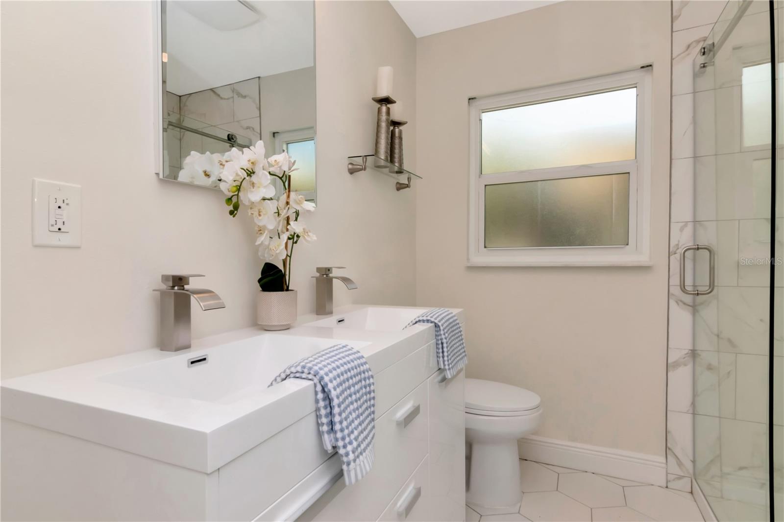 Image 33 of 38 For 106 Steven Street