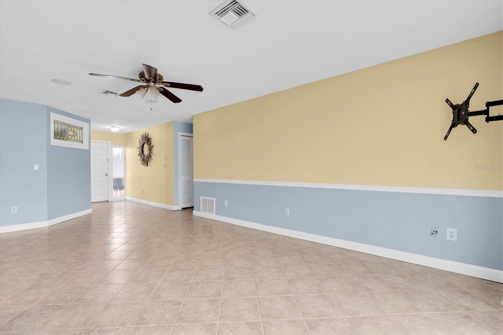 Image 10 of 37 For 13176 Dorchester Drive