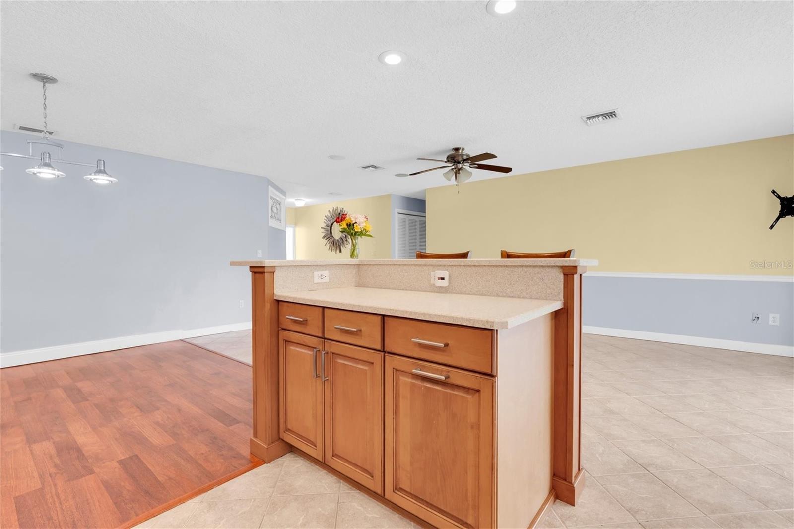 Image 14 of 37 For 13176 Dorchester Drive