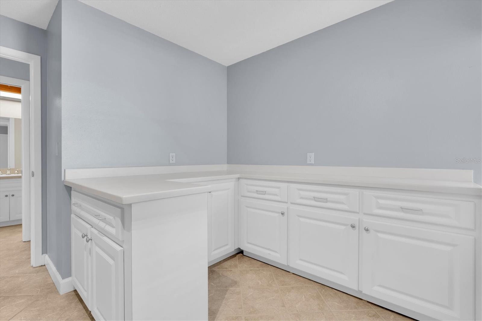 Image 15 of 37 For 13176 Dorchester Drive