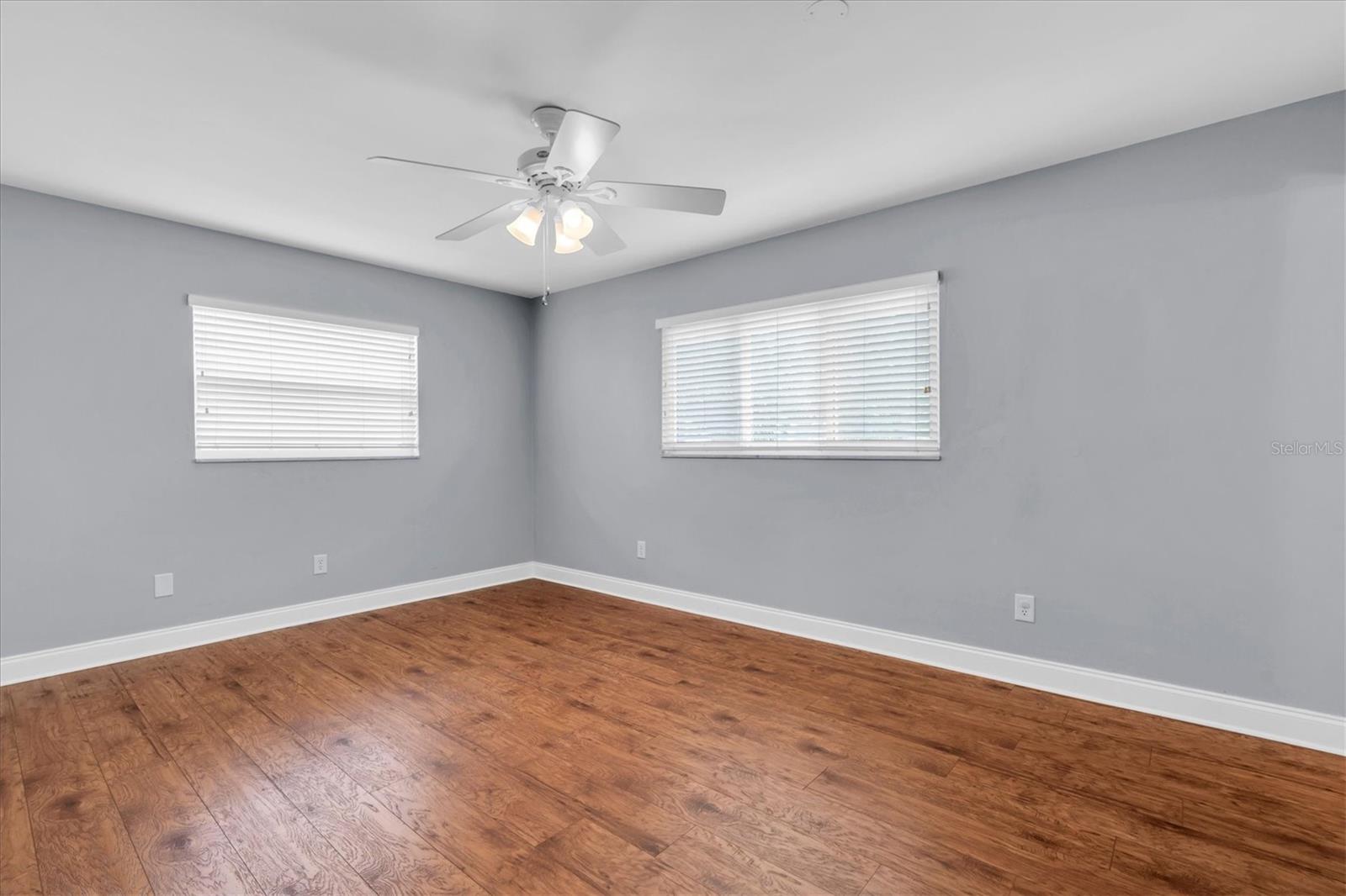 Image 20 of 37 For 13176 Dorchester Drive