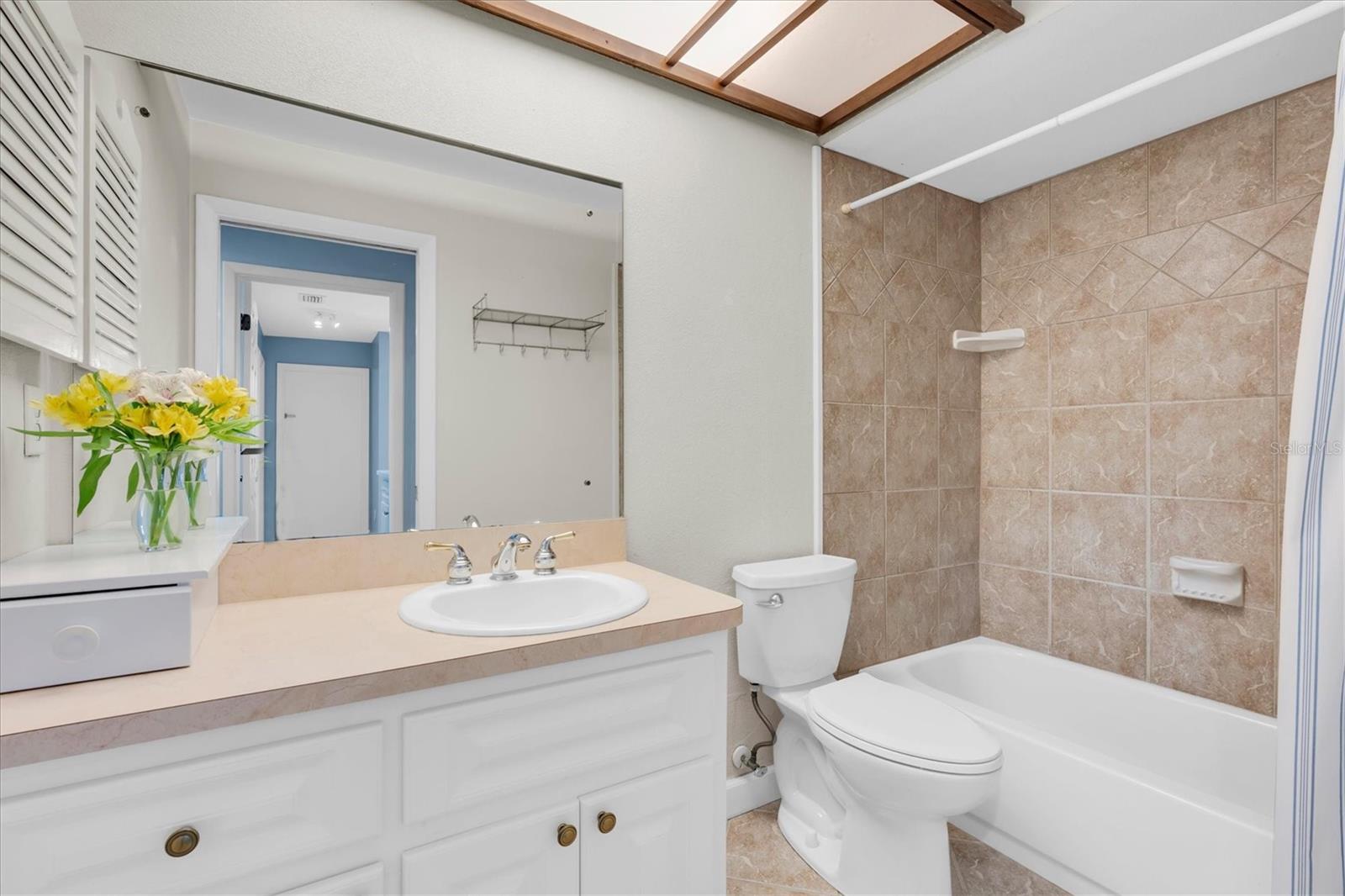 Image 27 of 37 For 13176 Dorchester Drive