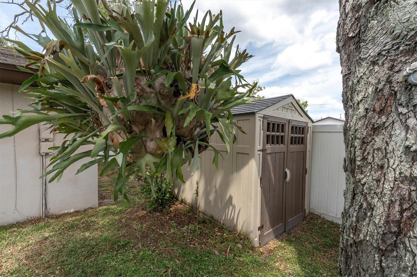 Image 36 of 37 For 13176 Dorchester Drive