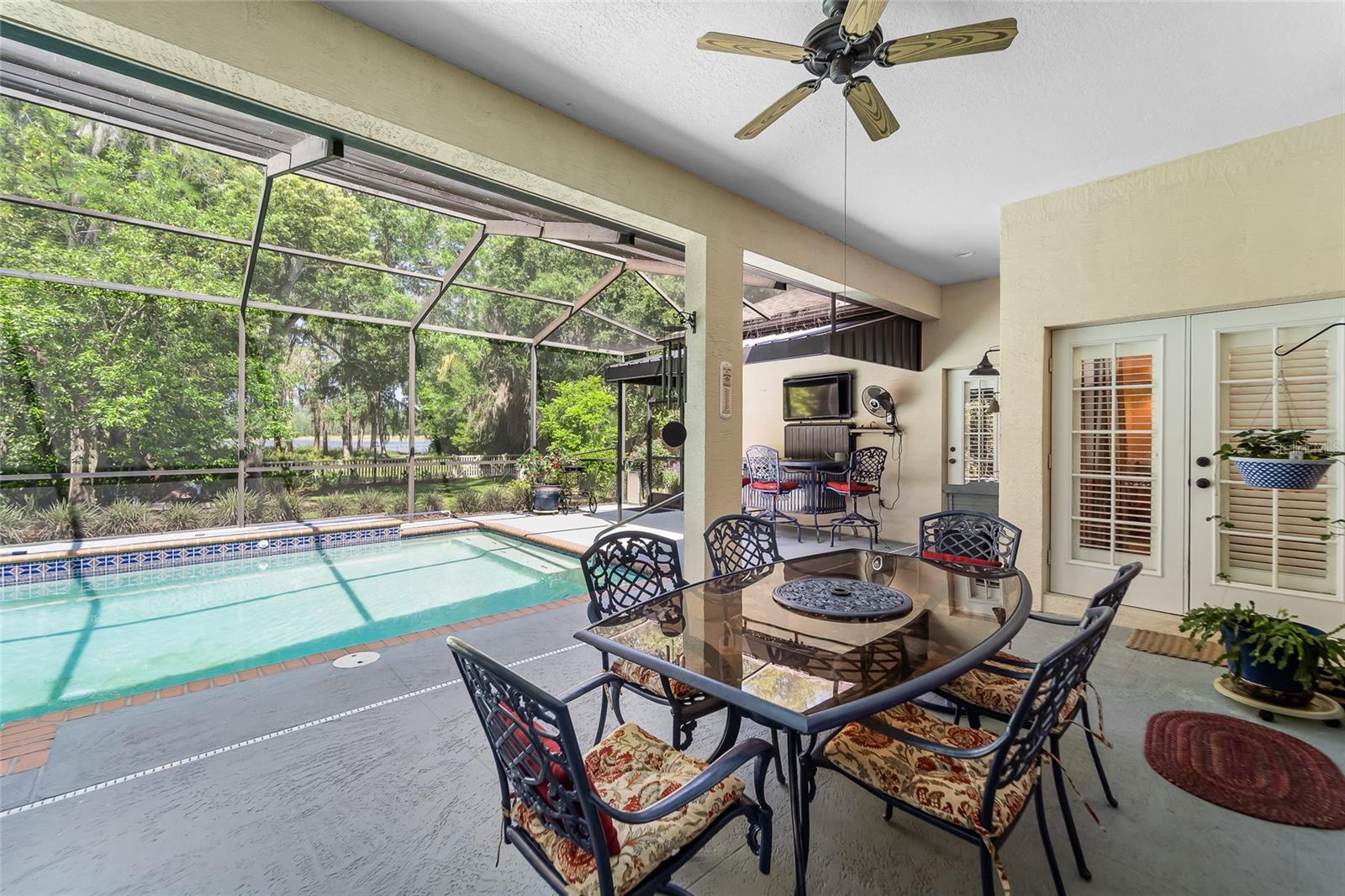 Image 14 of 43 For 1012 Kingsborough Gardens Court