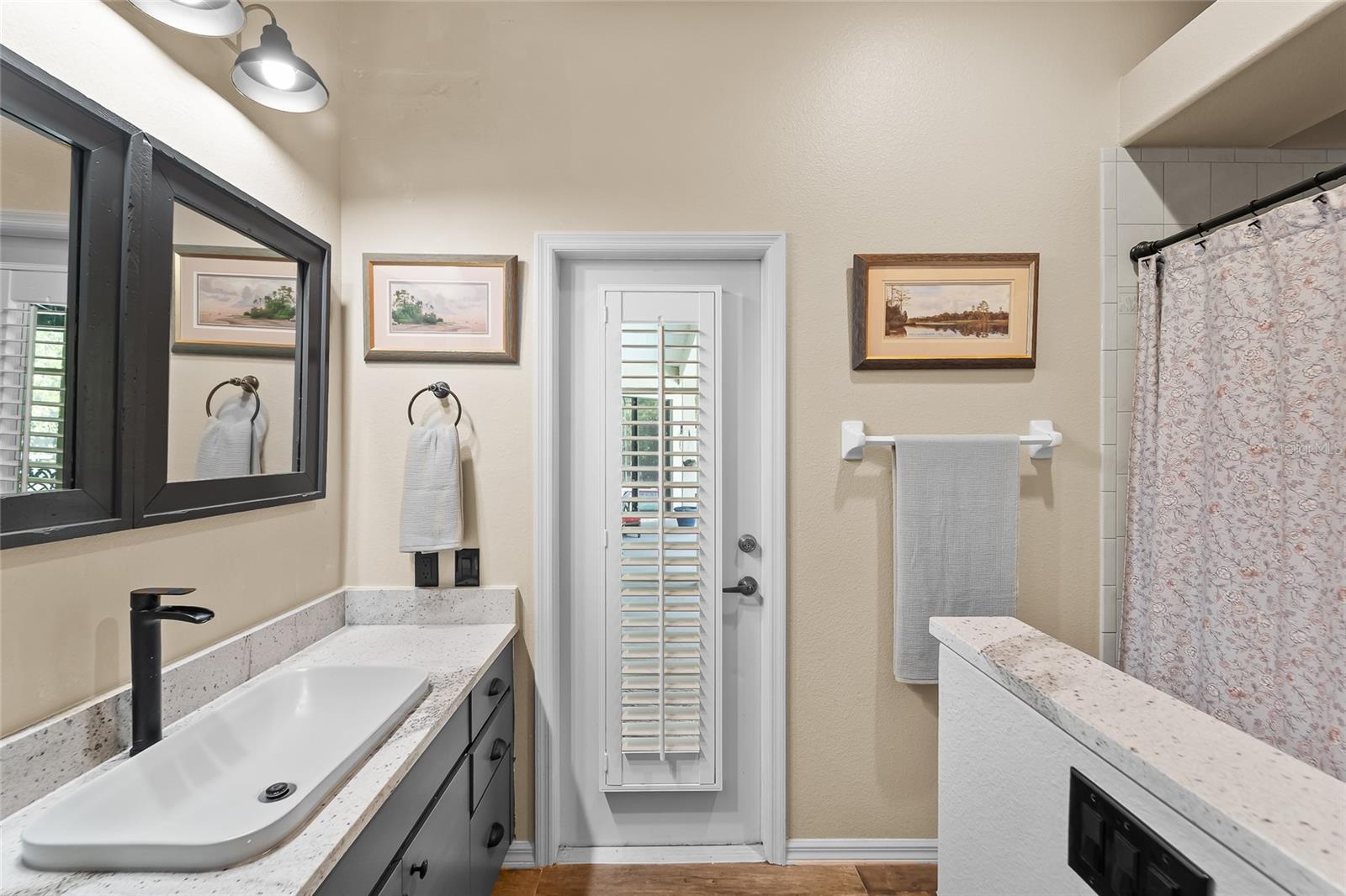 Image 26 of 43 For 1012 Kingsborough Gardens Court