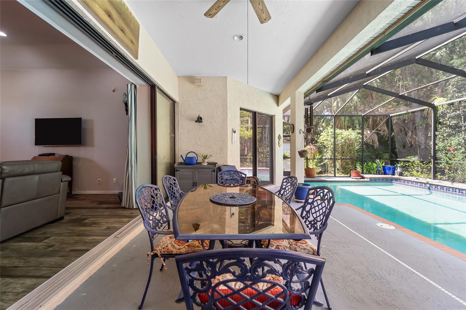 Image 27 of 43 For 1012 Kingsborough Gardens Court