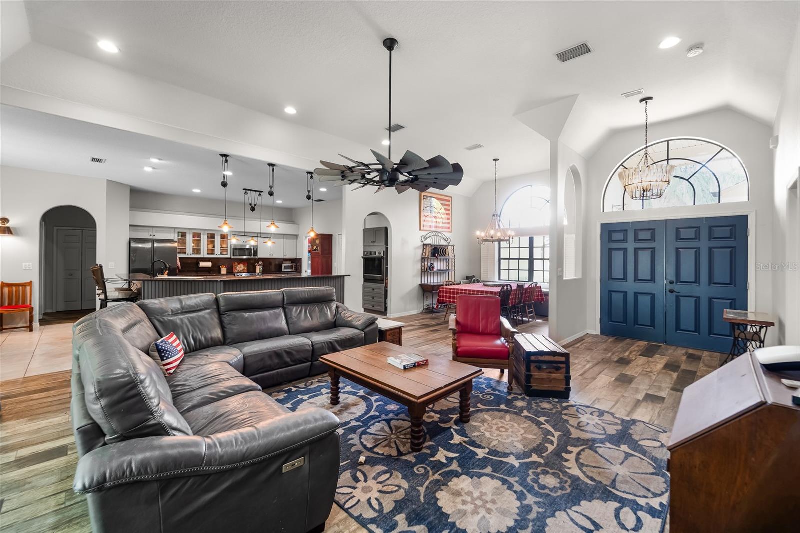 Image 7 of 43 For 1012 Kingsborough Gardens Court