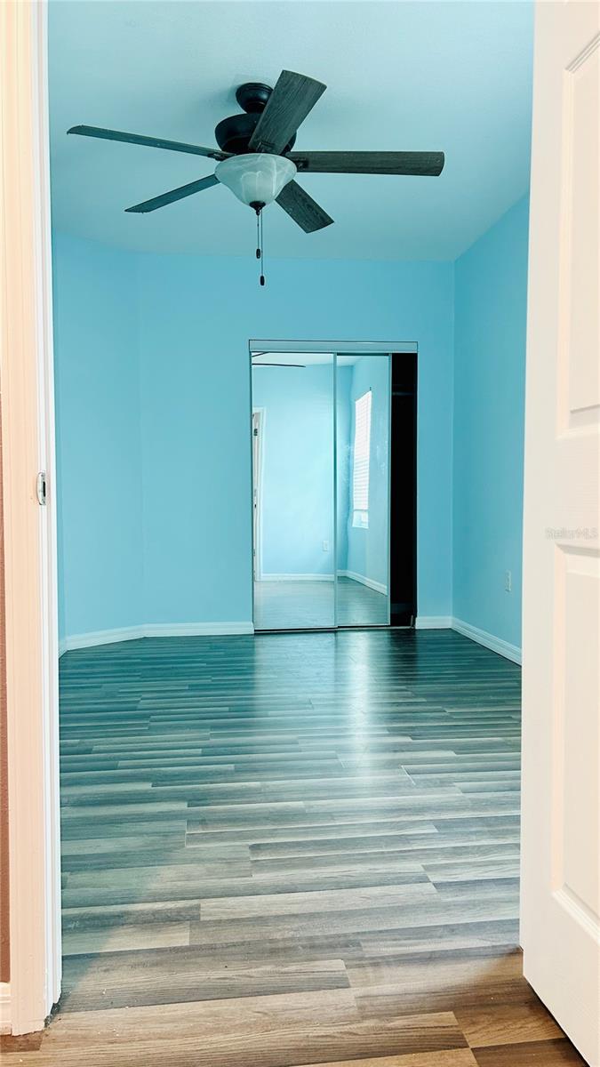 Image 11 of 33 For 11152 Leland Groves Drive