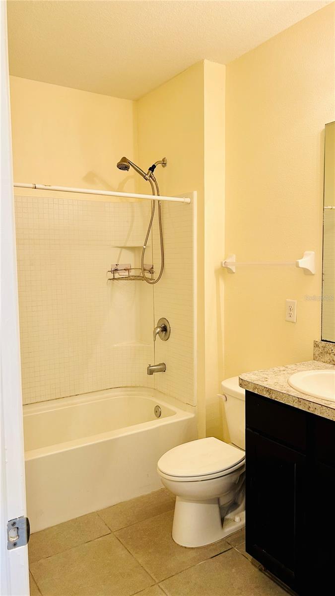 Image 18 of 33 For 11152 Leland Groves Drive