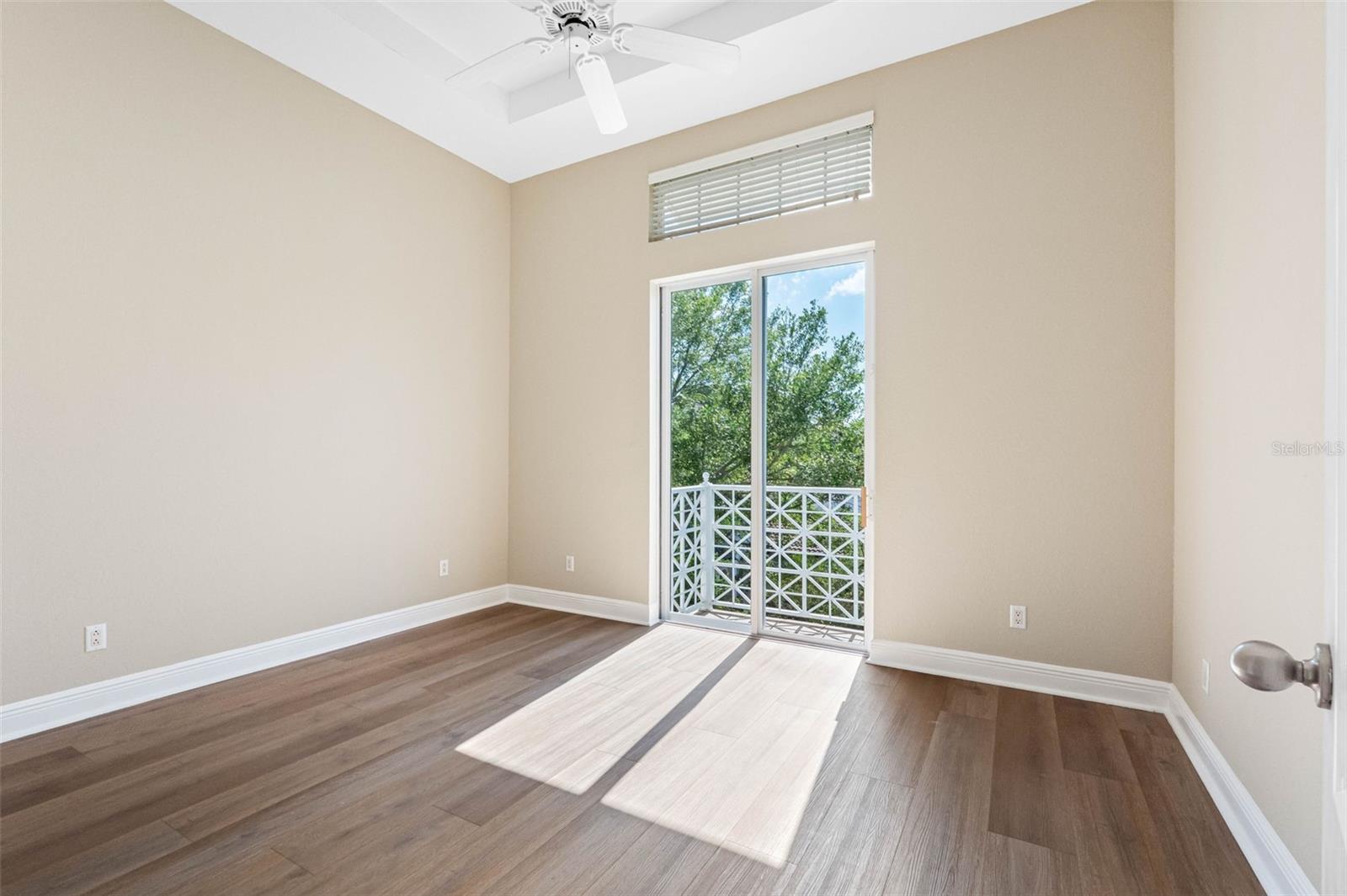 Image 25 of 79 For 6030 Yeats Manor Drive 105
