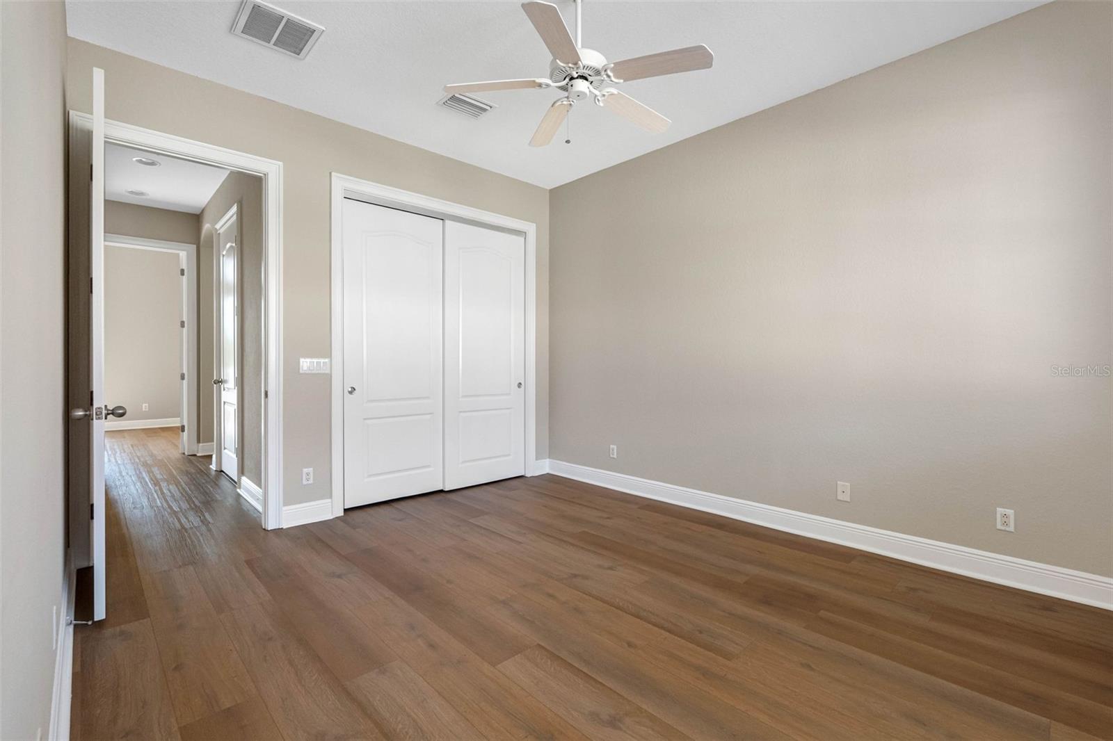 Image 32 of 79 For 6030 Yeats Manor Drive 105