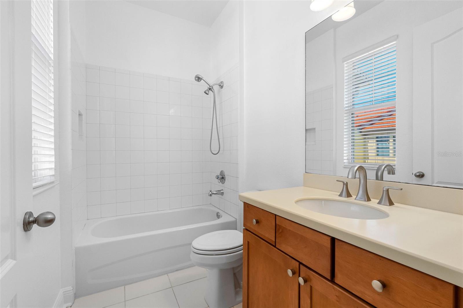 Image 34 of 79 For 6030 Yeats Manor Drive 105