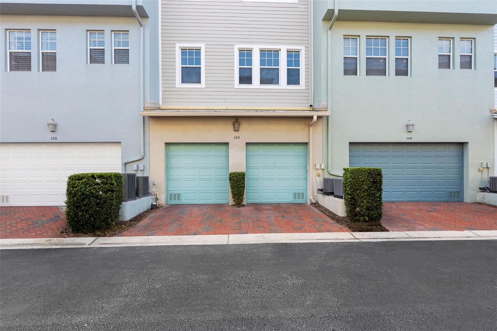 Image 36 of 79 For 6030 Yeats Manor Drive 105