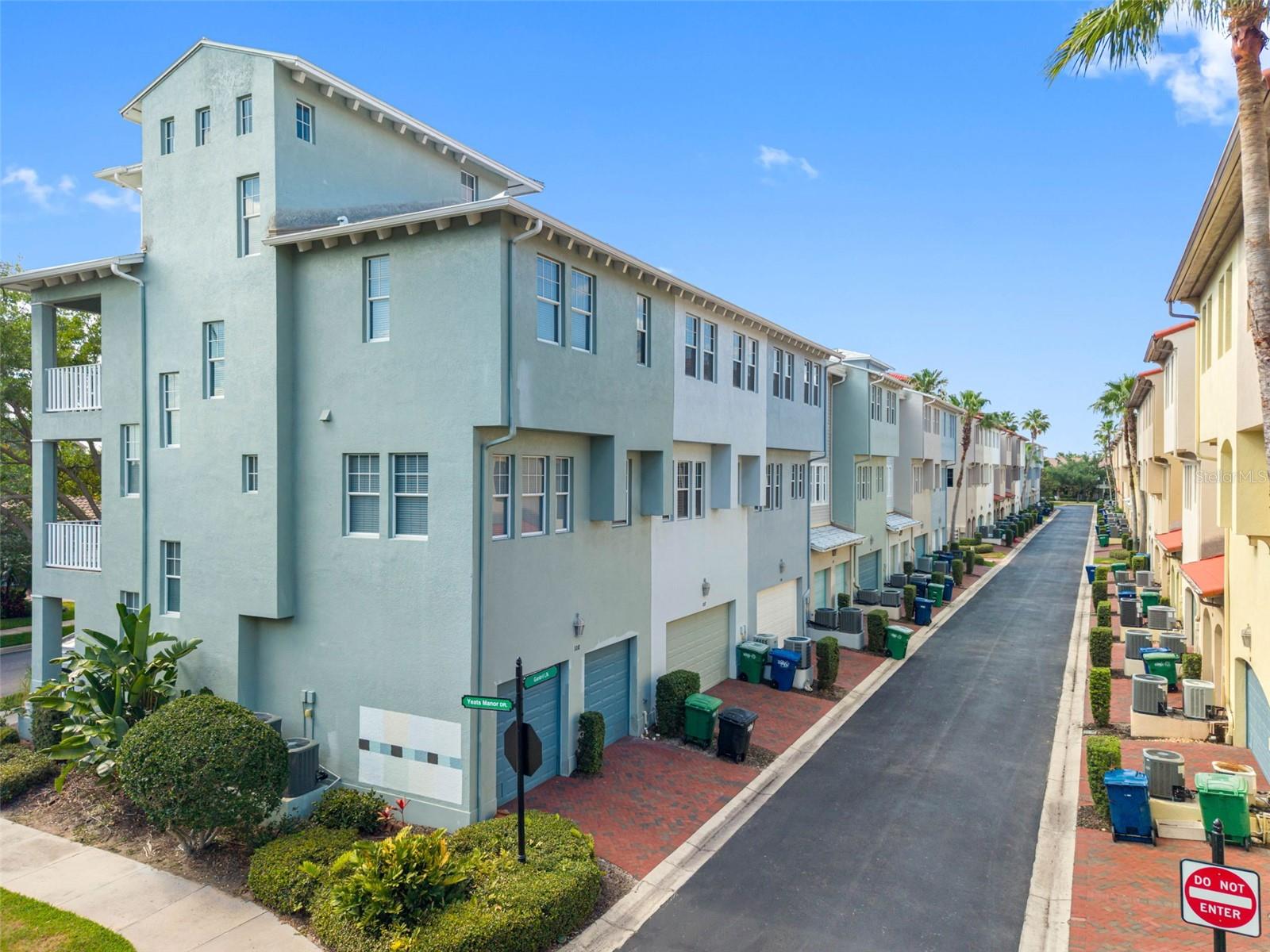 Image 39 of 79 For 6030 Yeats Manor Drive 105