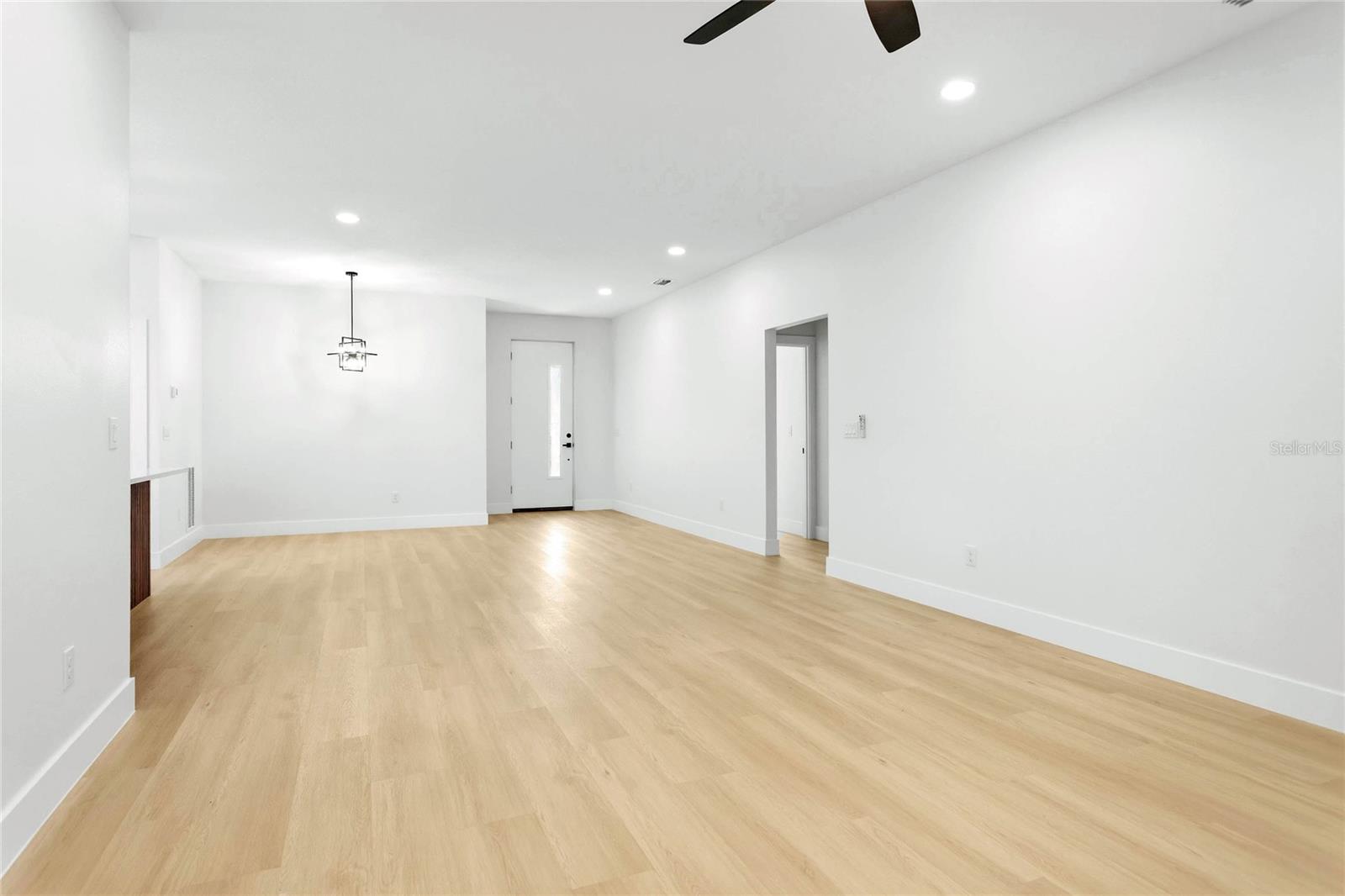 Image 11 of 45 For 126 Canby Circle