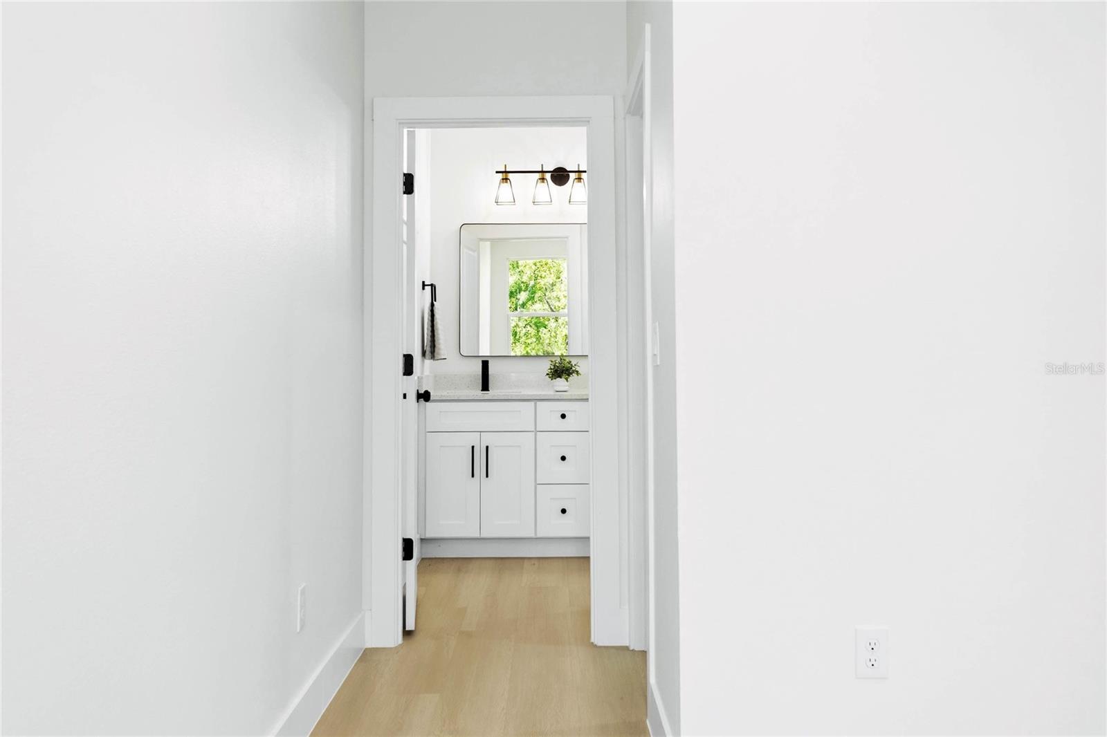 Image 16 of 45 For 126 Canby Circle