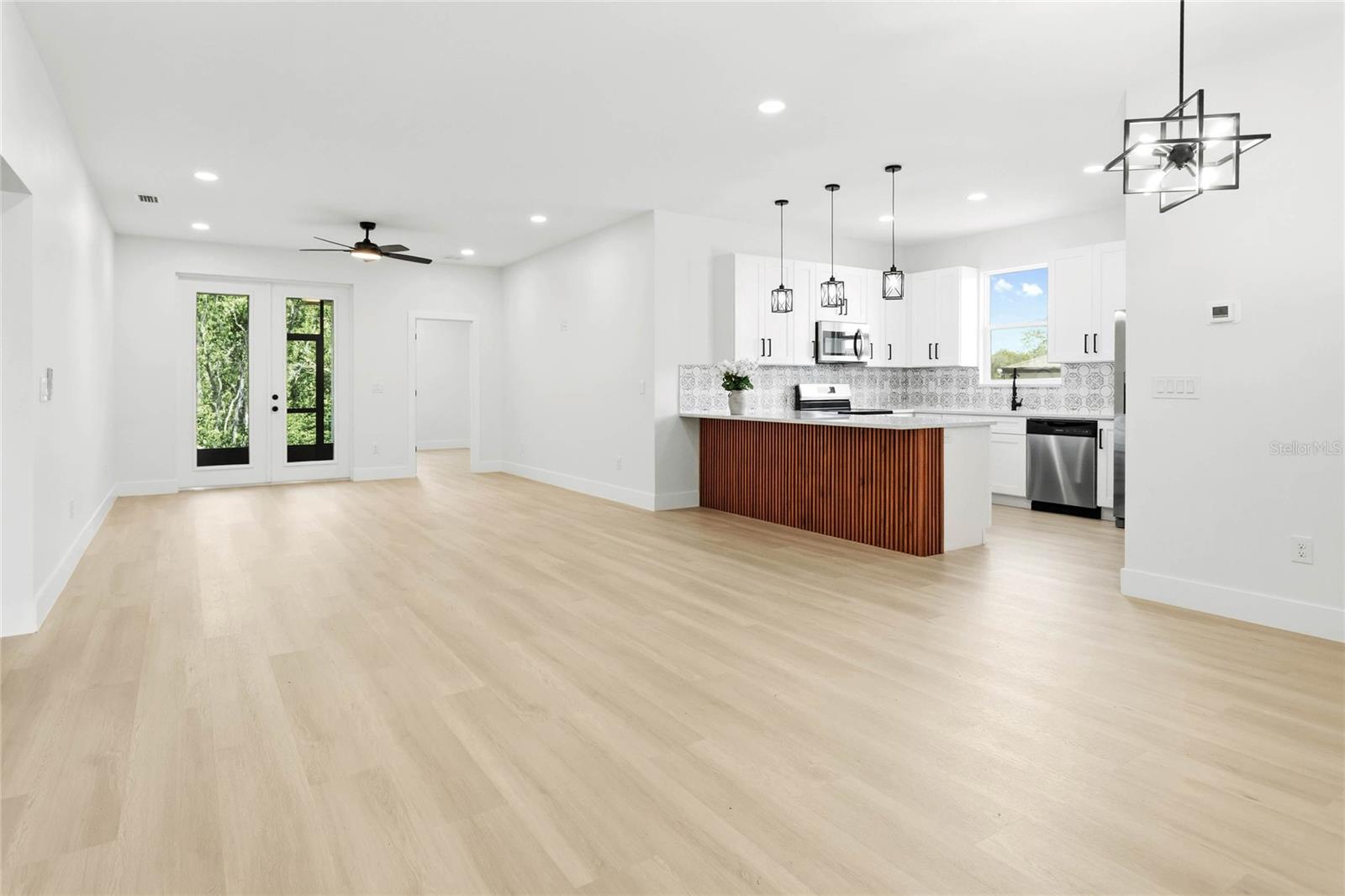 Image 6 of 45 For 126 Canby Circle
