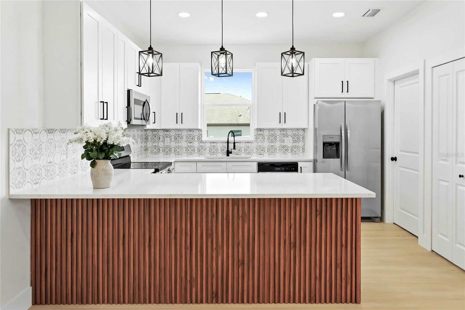 Image 7 of 45 For 126 Canby Circle