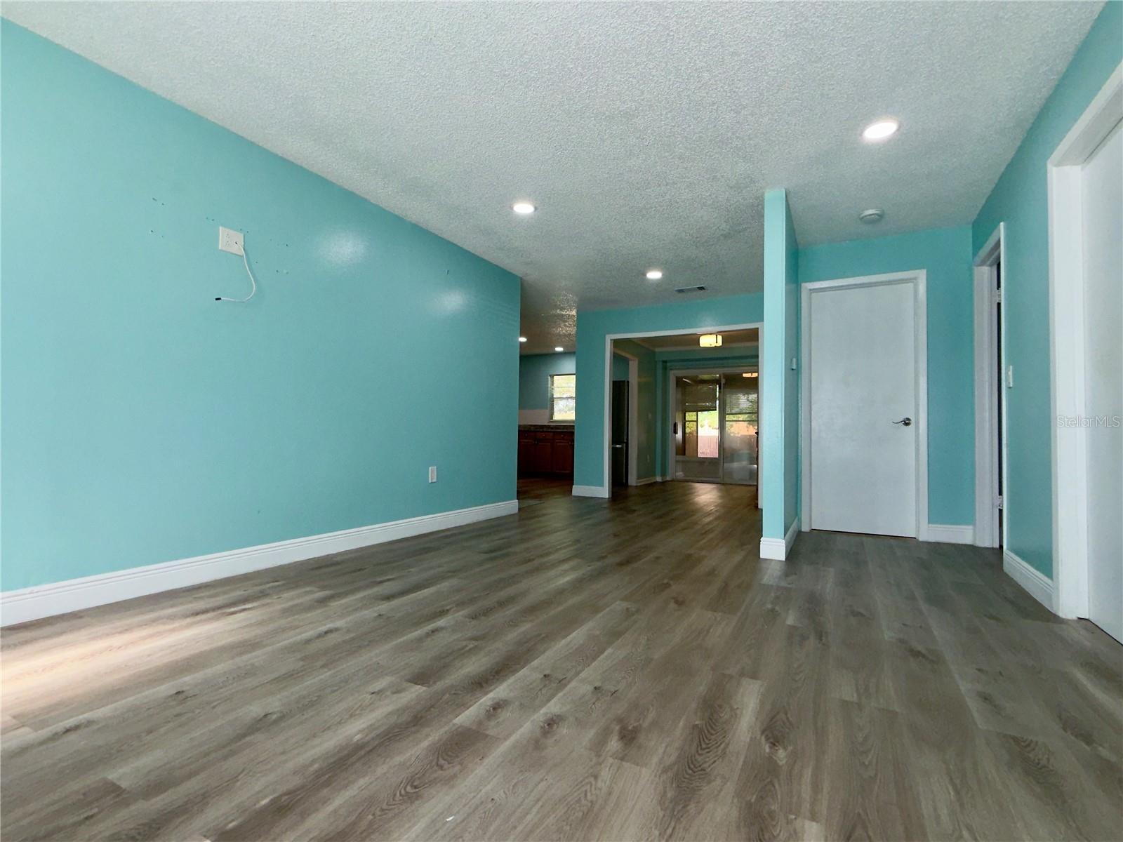 Image 11 of 27 For 9805 Lily Street N 9805