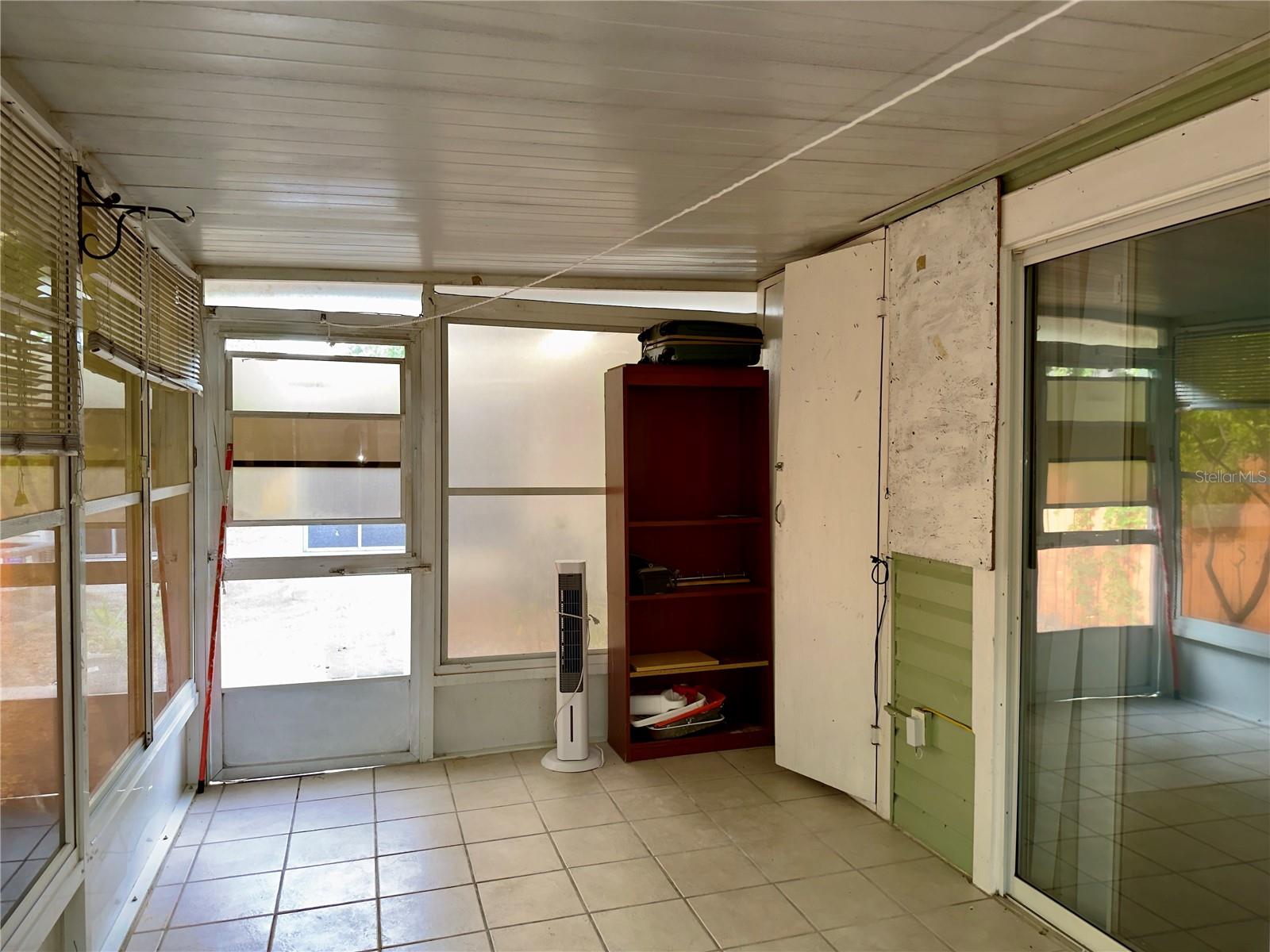 Image 17 of 27 For 9805 Lily Street N 9805