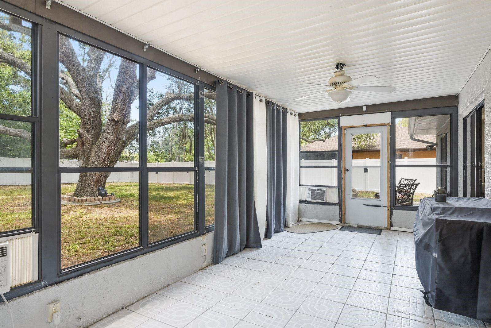 Image 20 of 22 For 8300 Annapolis Road