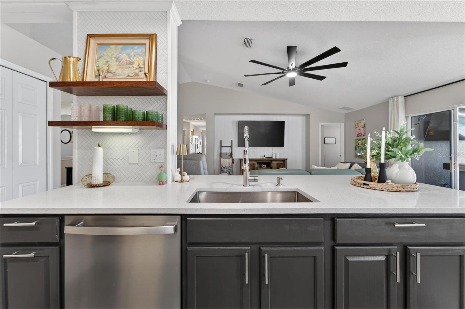 Image 12 of 46 For 12034 Larson Lane