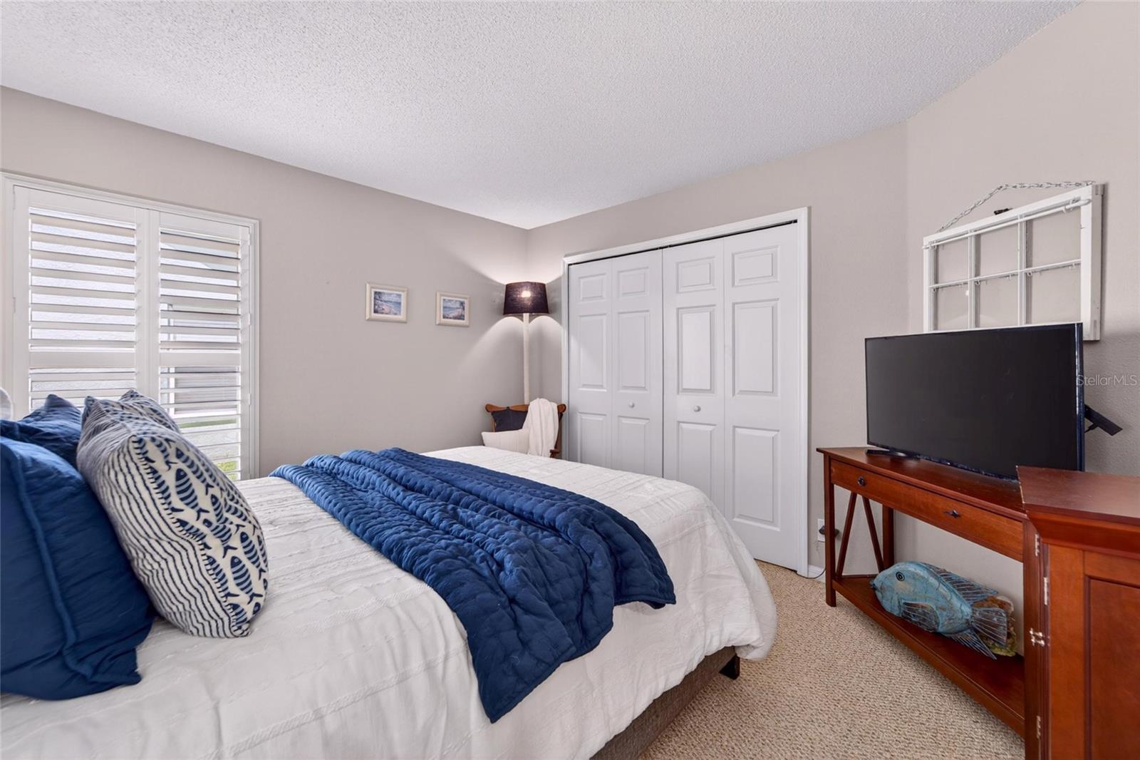 Image 32 of 46 For 12034 Larson Lane