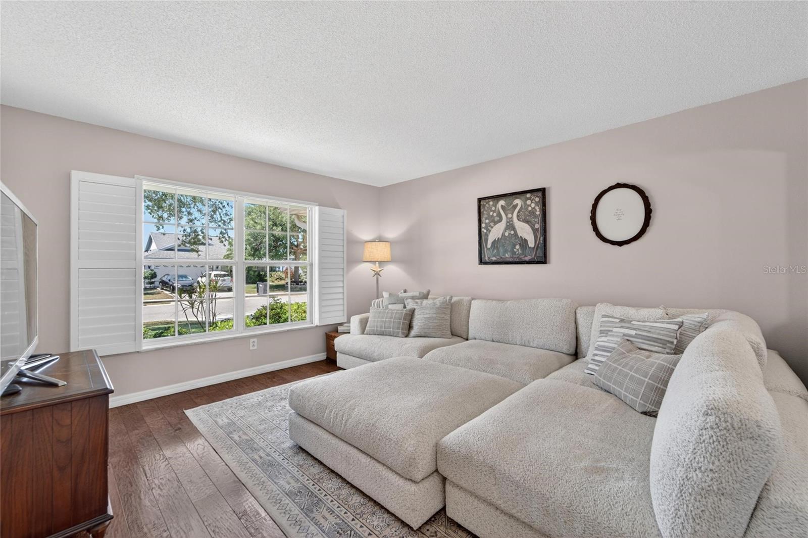 Image 9 of 46 For 12034 Larson Lane