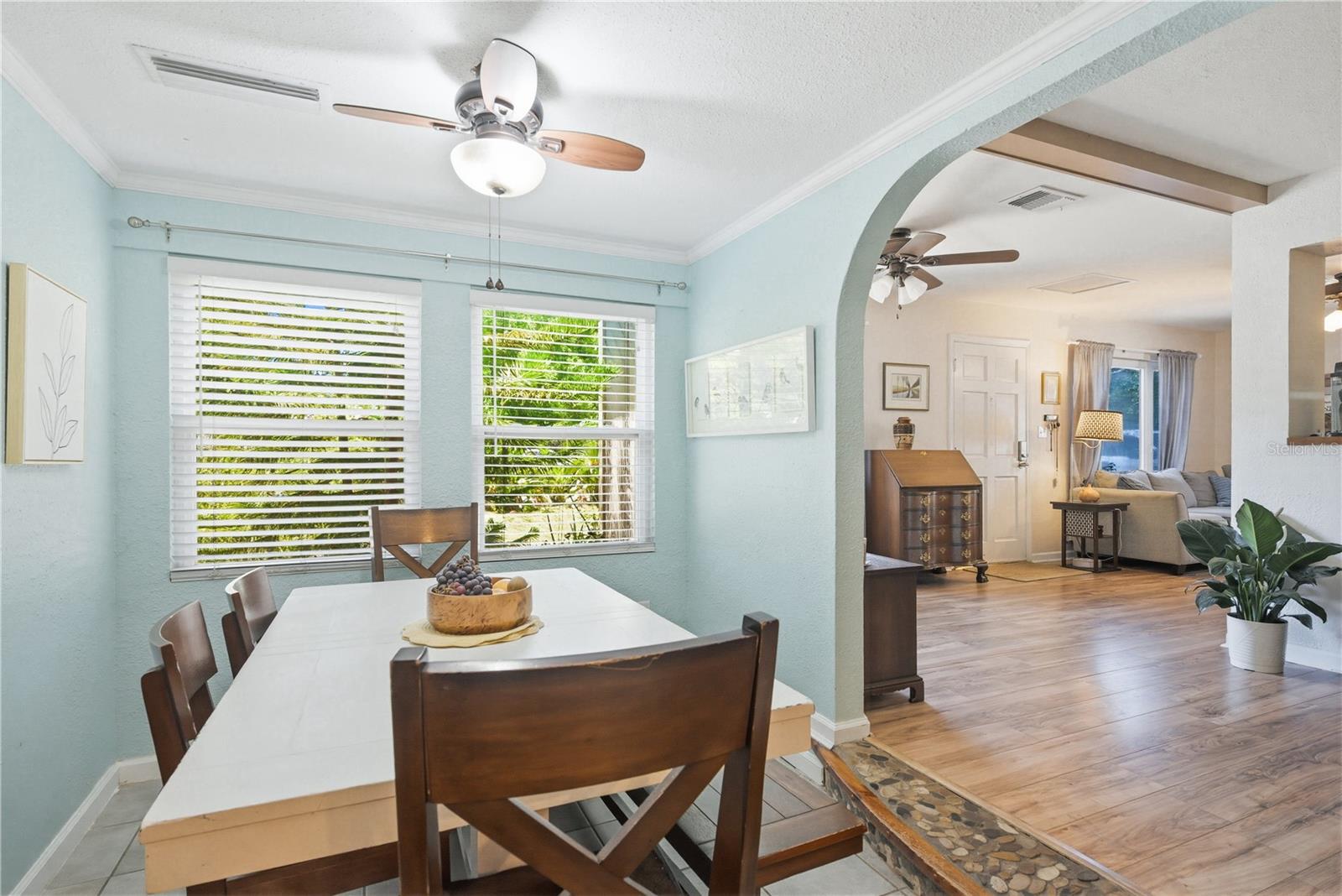 Image 12 of 53 For 701 Crest Avenue