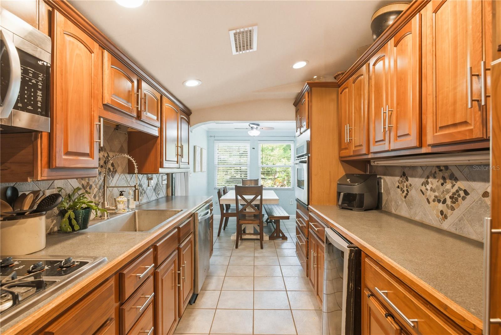 Image 15 of 53 For 701 Crest Avenue
