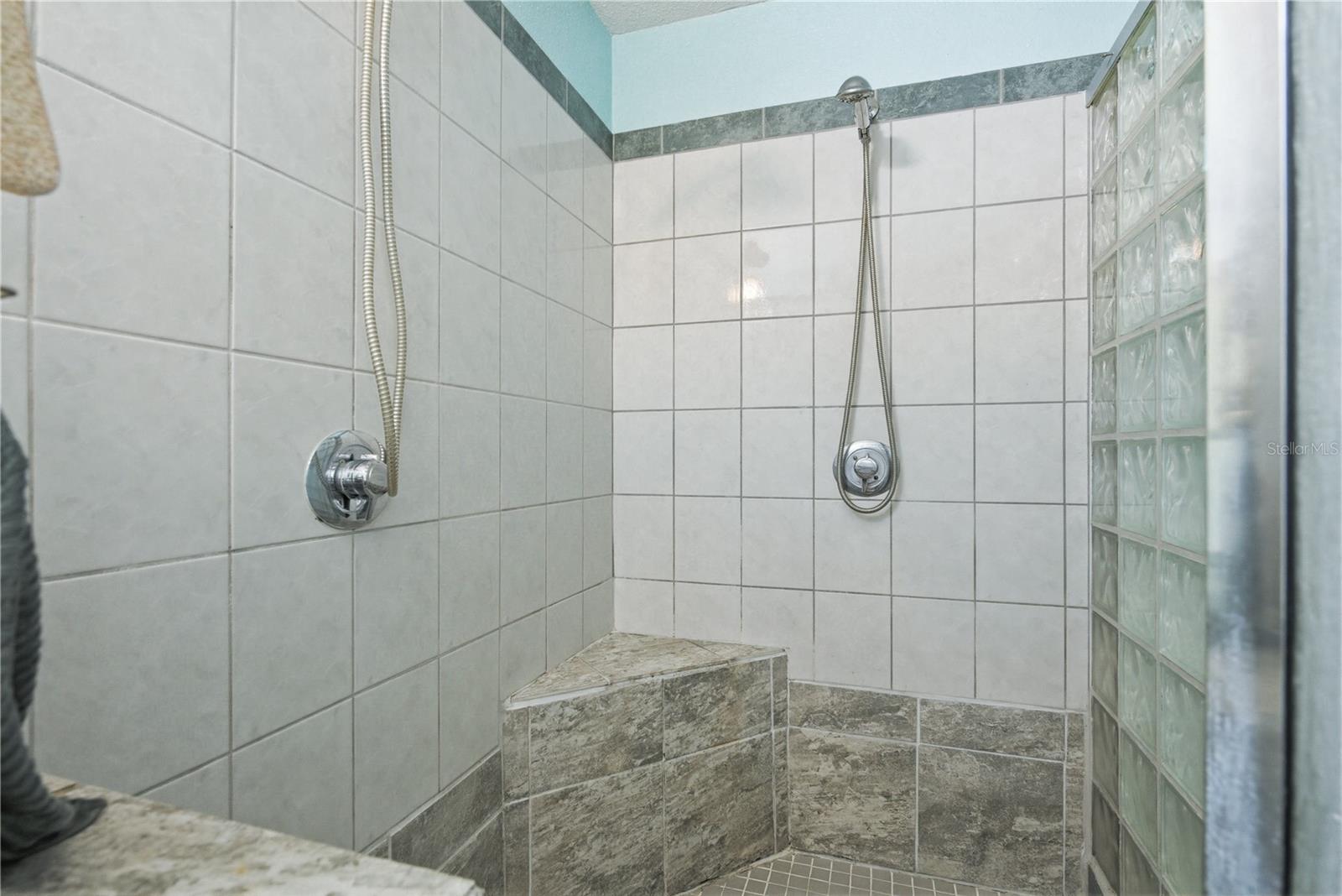 Image 23 of 53 For 701 Crest Avenue