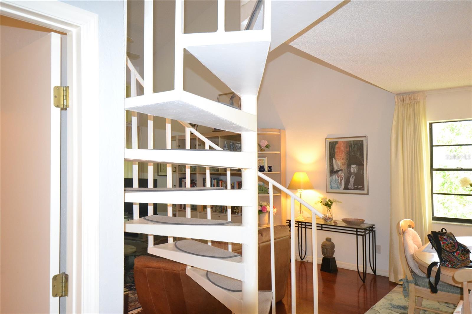 Image 14 of 73 For 112 Lindsay Lane