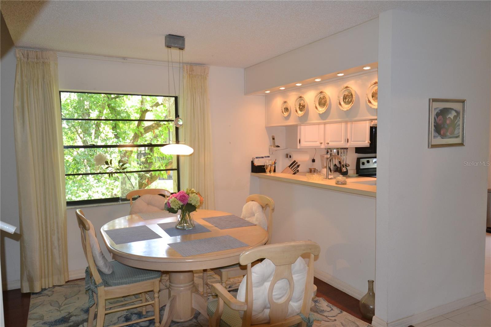 Image 17 of 73 For 112 Lindsay Lane