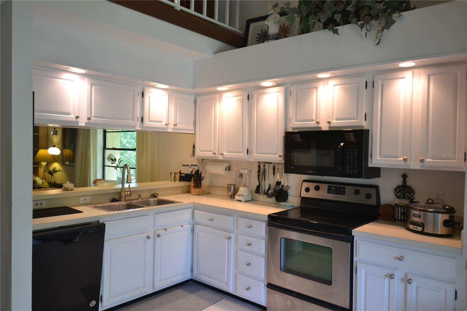 Image 26 of 73 For 112 Lindsay Lane