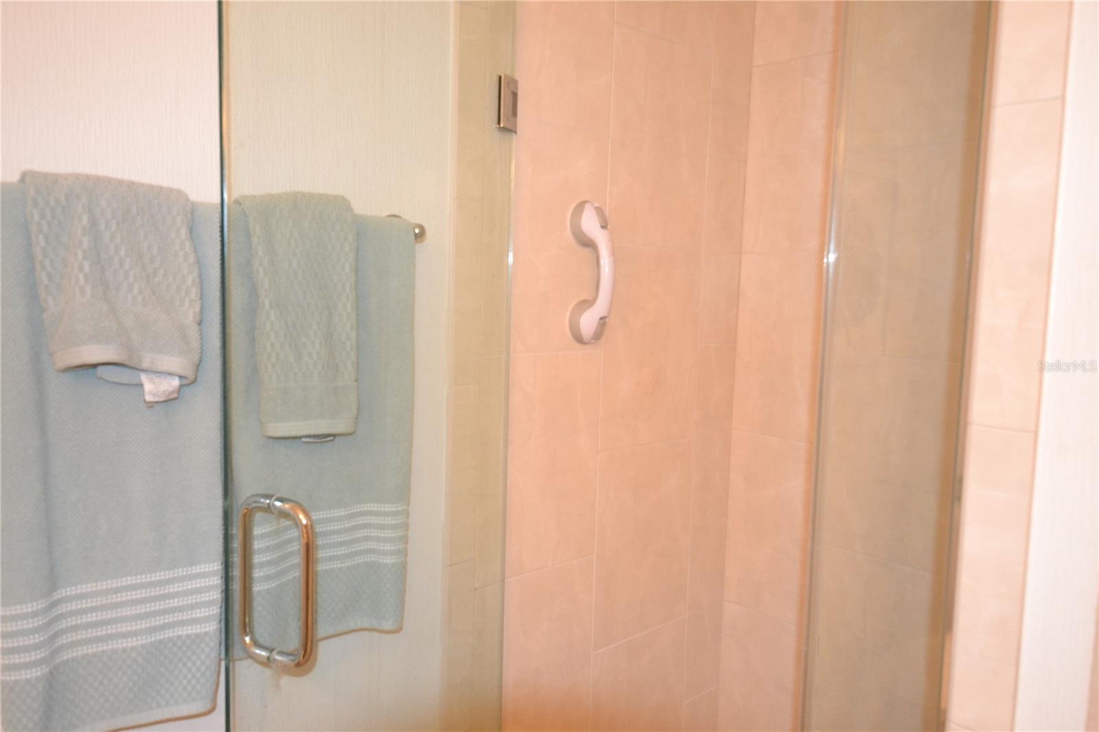 Image 49 of 73 For 112 Lindsay Lane