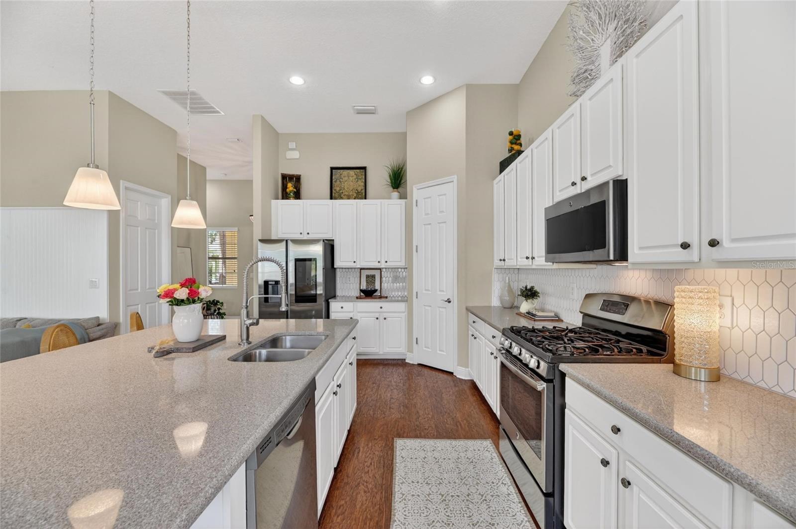 Image 17 of 81 For 508 Winterside Drive