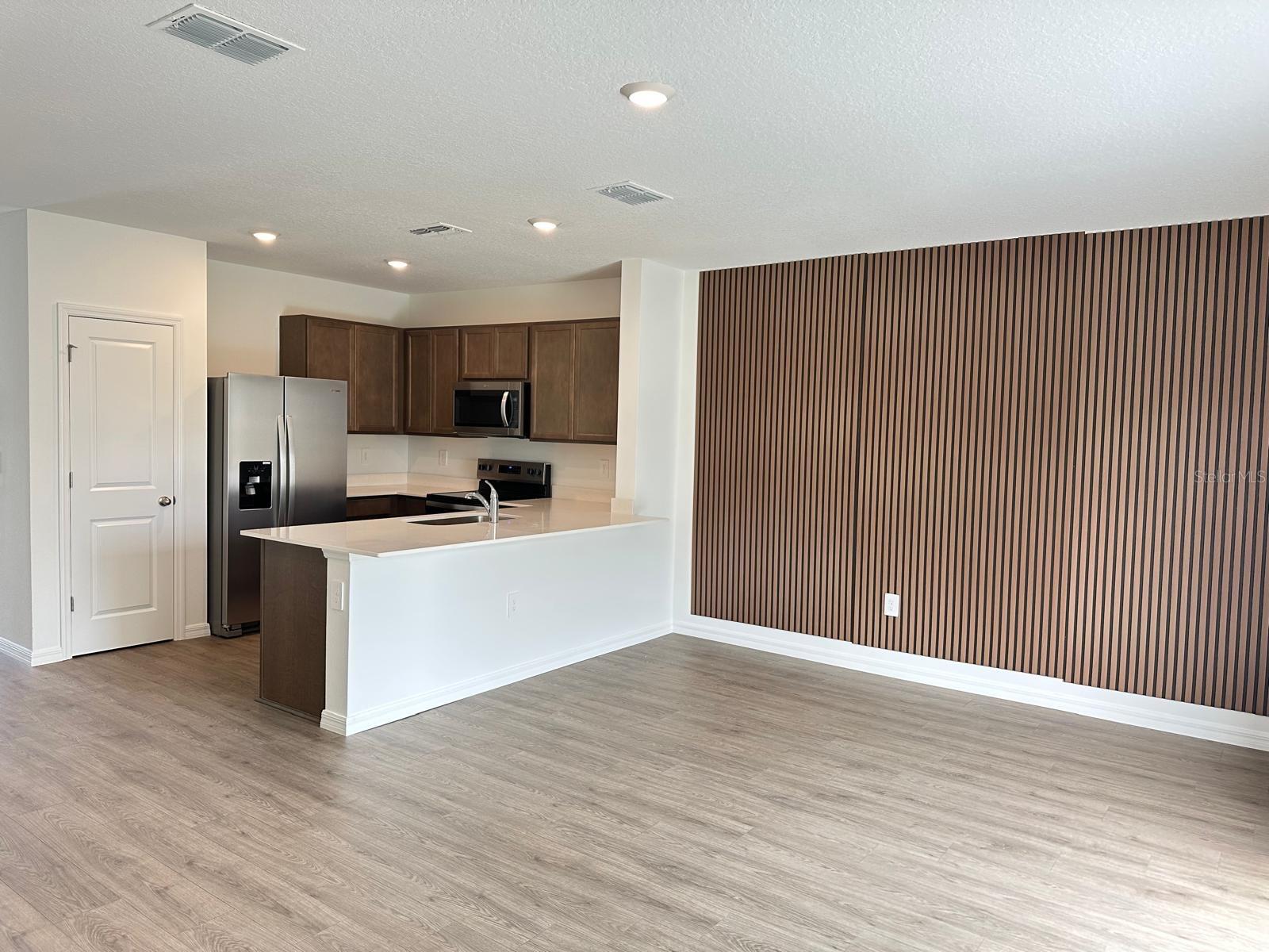 Image 3 of 16 For 31206 Midnight Sun Way