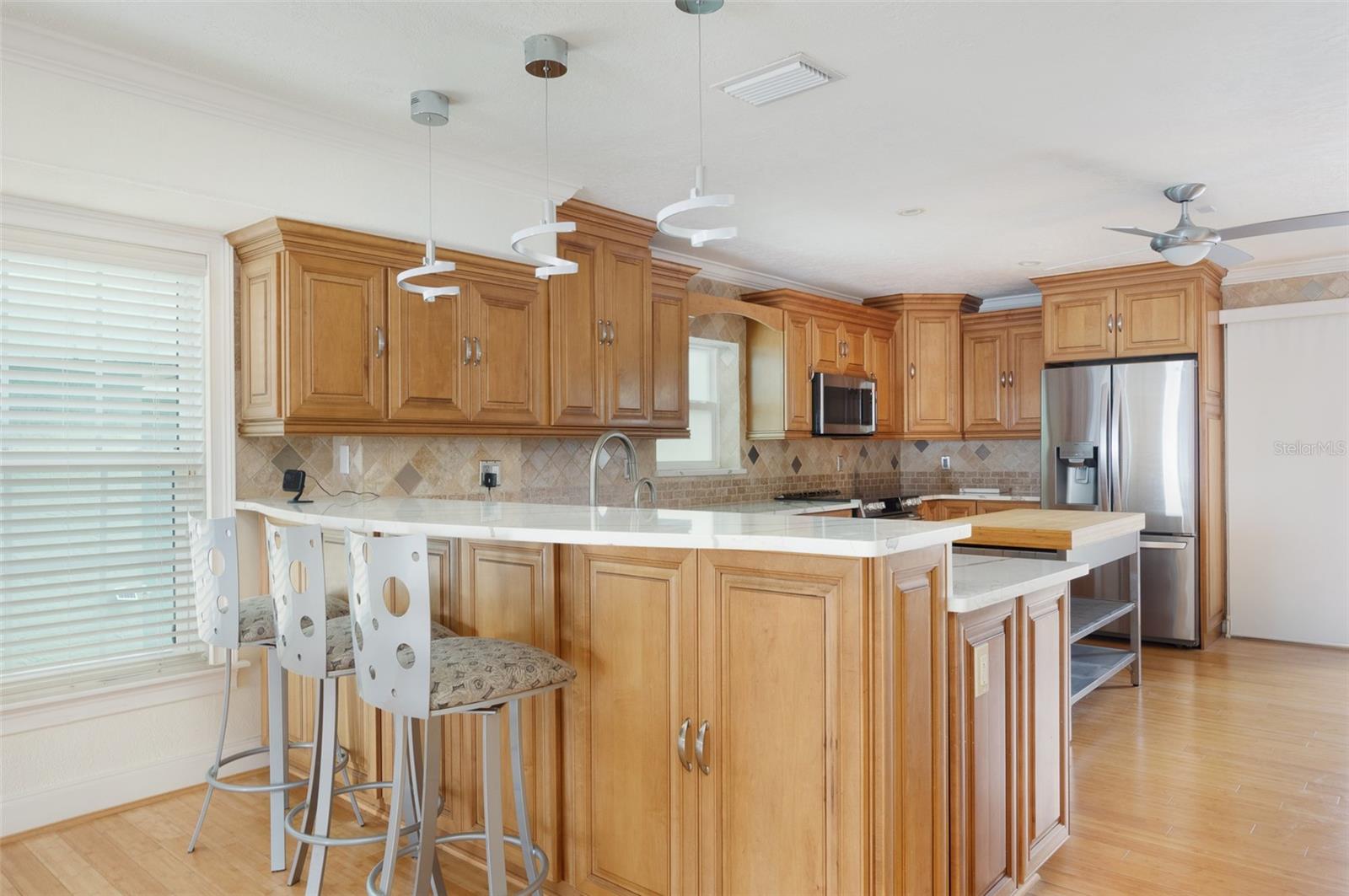 Listing photo id 8 for 11820 Capri Circle S