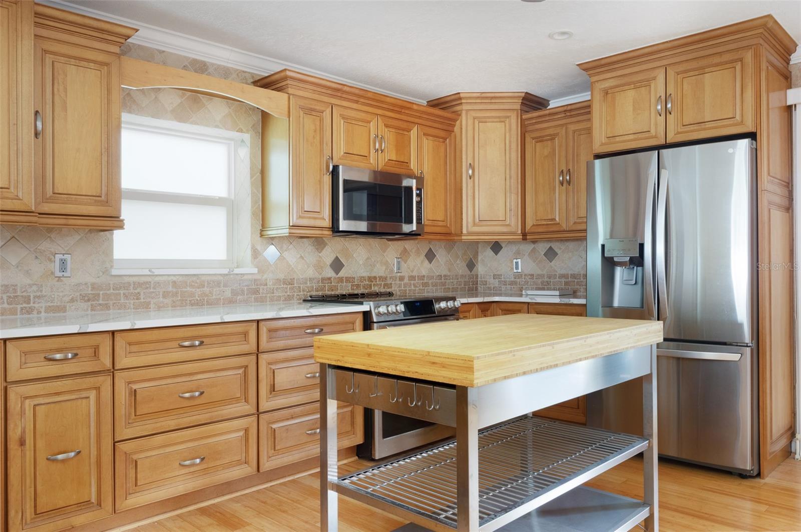 Listing photo id 10 for 11820 Capri Circle S