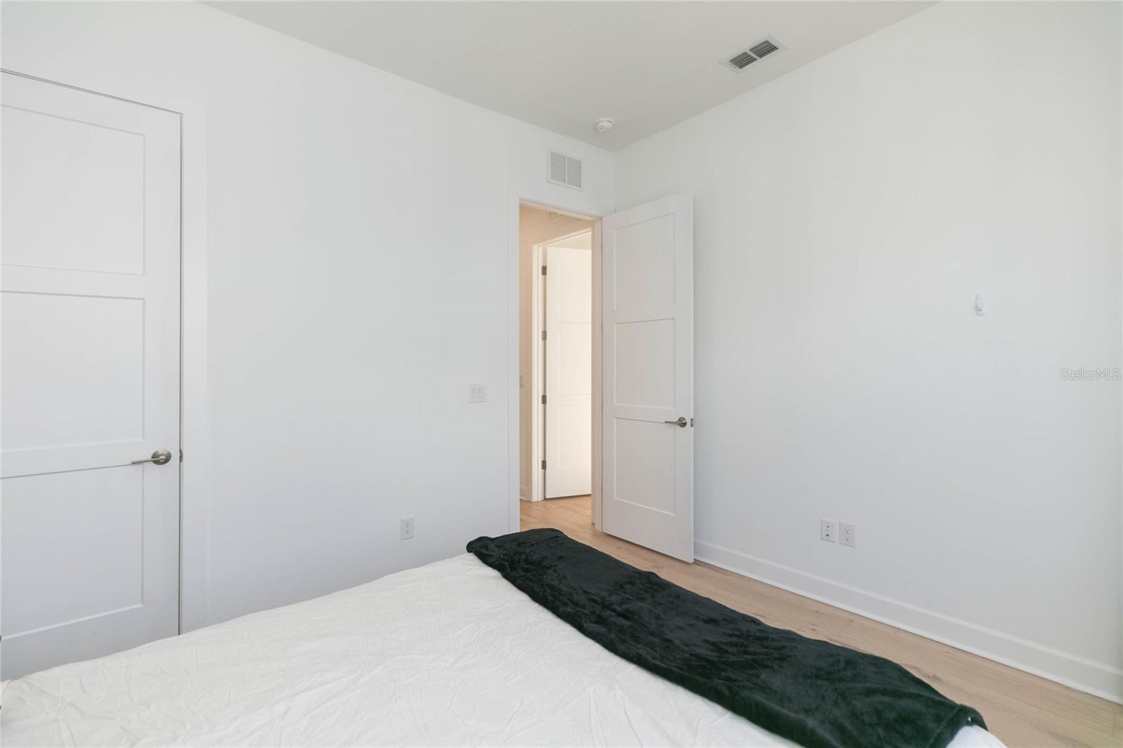 Image 24 of 40 For 2851 Gandy Boulevard 5