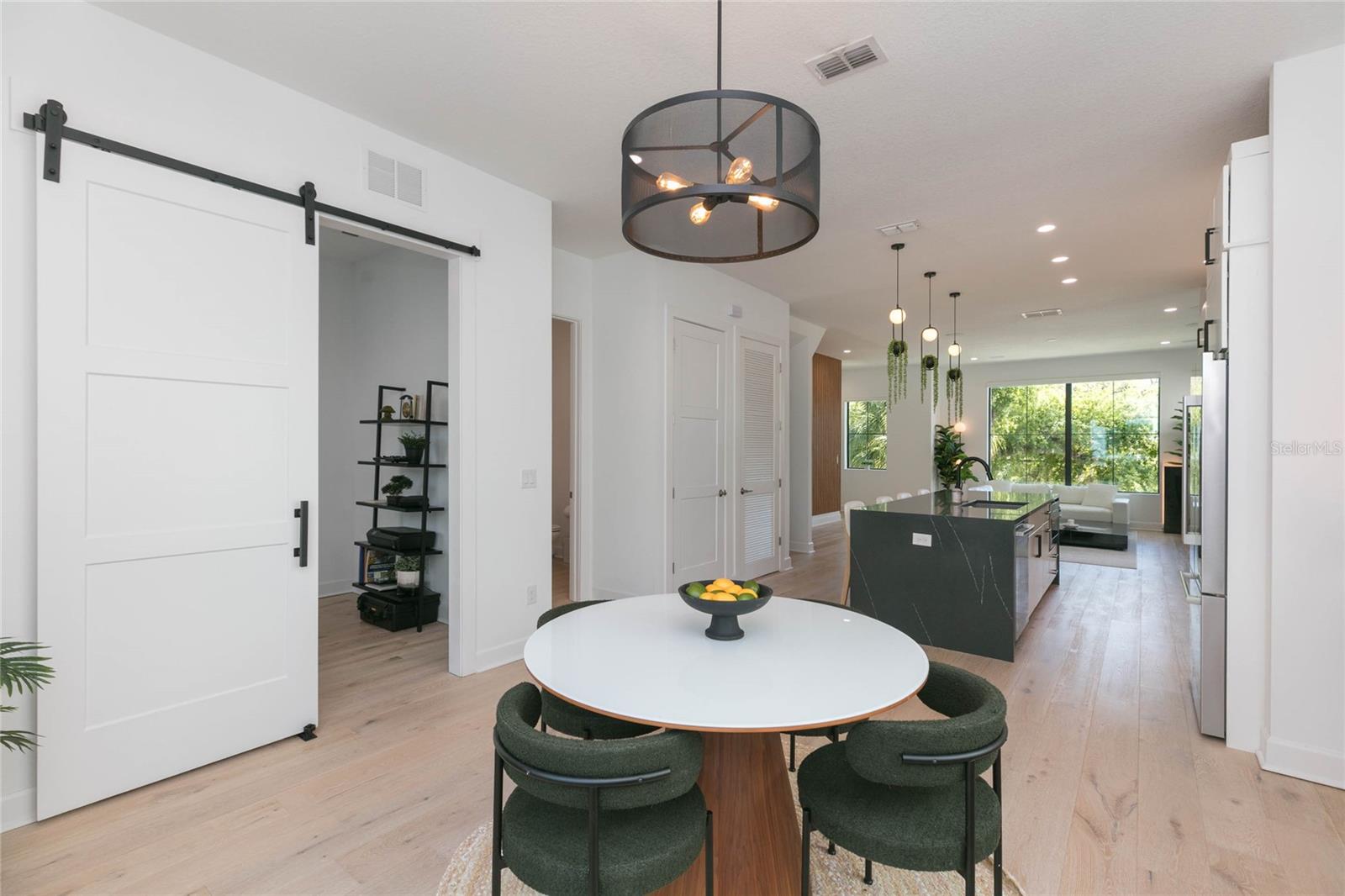 Image 9 of 40 For 2851 Gandy Boulevard 5