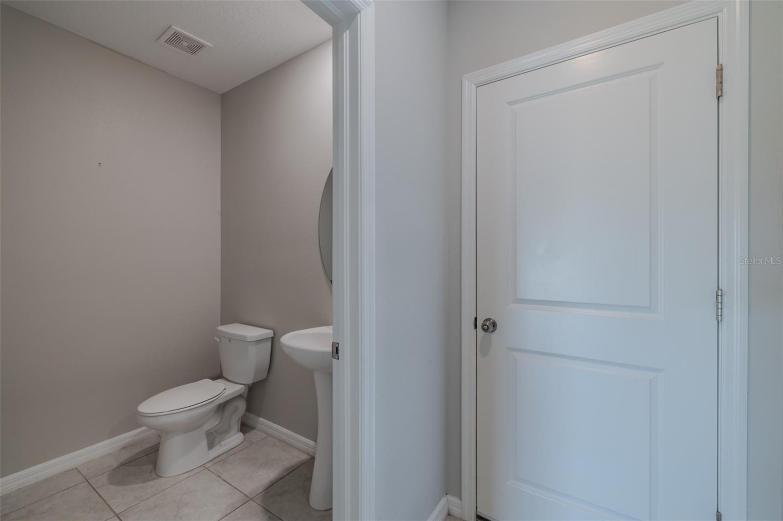 Image 18 of 48 For 4712 Ron Eddie