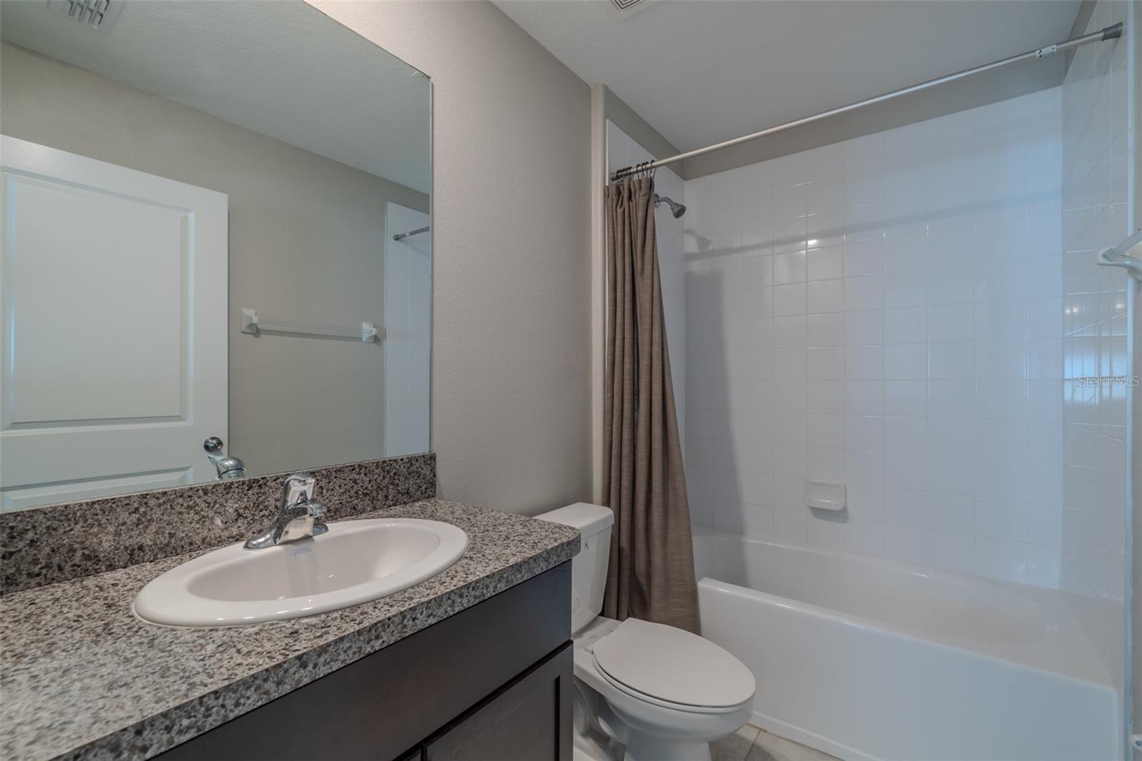 Image 30 of 48 For 4712 Ron Eddie