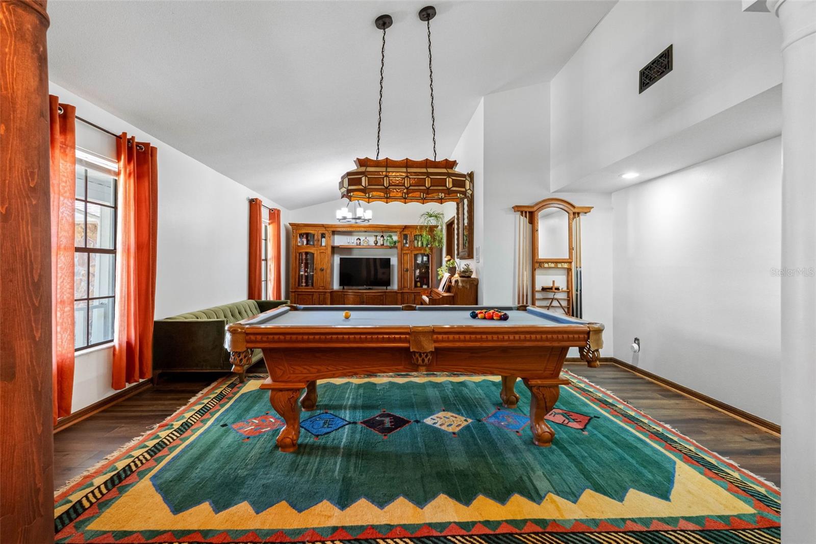 Image 11 of 73 For 11109 Winn Road